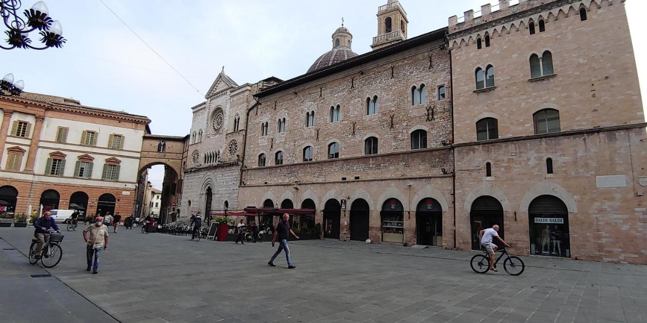 Nonna Tina Casavacanze Foligno Luaran gambar