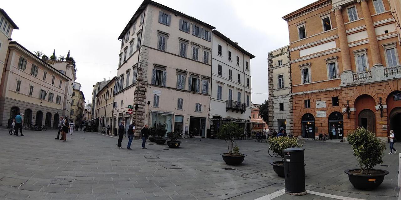 Nonna Tina Casavacanze Foligno Luaran gambar